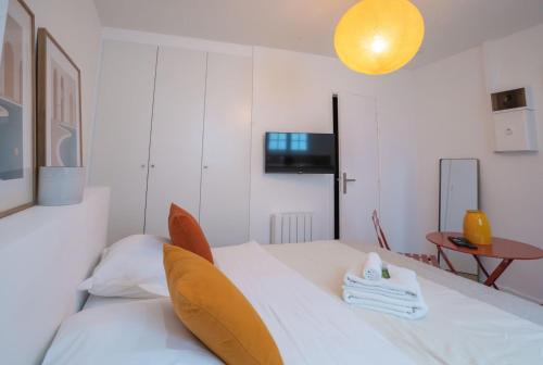 Studio neuf Paris 3eme Metro Etienne Marcel
