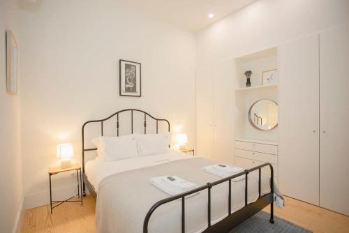 Liiiving in Porto - Haven Pool Apartment
