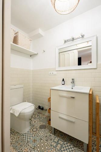Bright loft city centre by United Renters