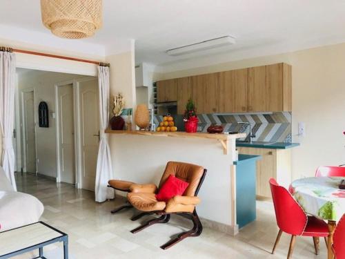 Appartement de Standing F3 à Amélie-les-Bains – Terrasse, Garage, Wi-Fi, Proche Thermes - FR-1-703-25