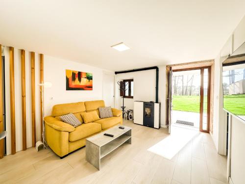 Casa La Finca by ALÔGA - Planta Baja con jardín