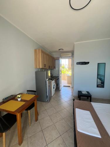 Geomelos Theodoros Apartments