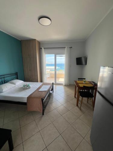 Geomelos Theodoros Apartments