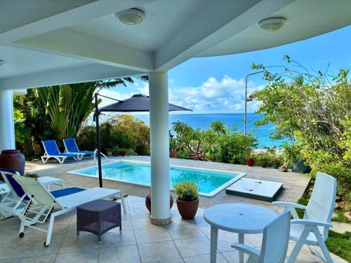 2 Bedroom Dream Cottage-Point Blanche