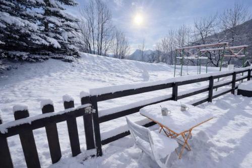 Cozy retreat just steps from the slopes