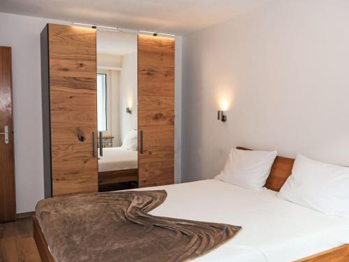 Apartment St- Pauli by Interhome