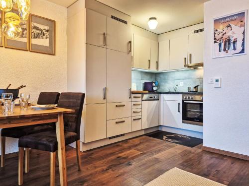 Apartment Hauts De Nendaz BK4 by Interhome