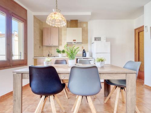 Apartment Centro peatonal Roses-3 by Interhome