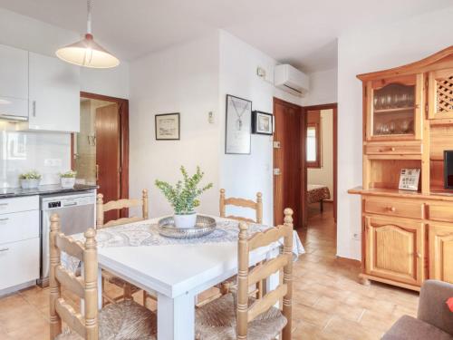 Apartment Centro peatonal Roses-1 by Interhome