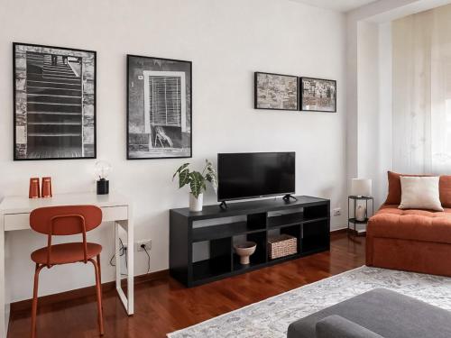 Spacious & Bright Flat near Bocconi & Navigli