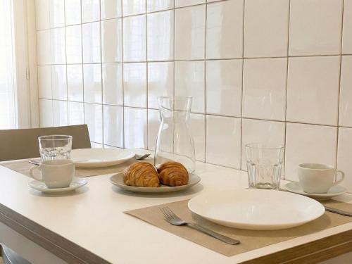 Spacious & Bright Flat near Bocconi & Navigli