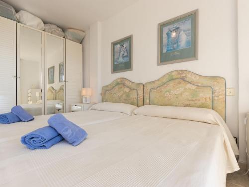 Apartment Bahia Dorada-1 by Interhome