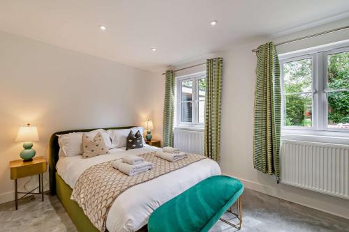 Llit o llits en una habitació de 3 Bed in Biddenden oc-h28825