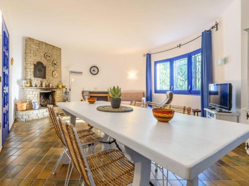 Holiday Home Cervantes by Interhome