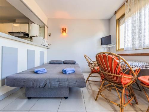 Apartment Cavet Mar by Interhome