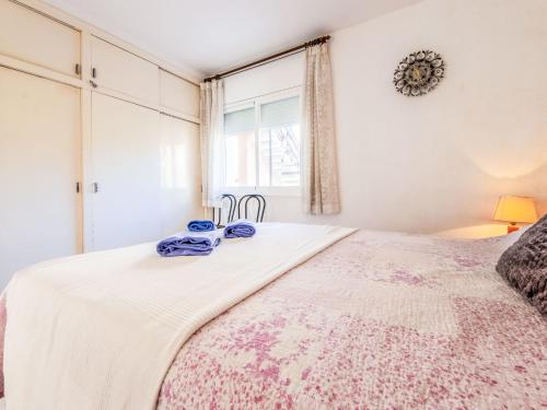 Apartment Pompeyo I by Interhome