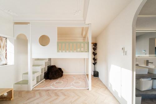 C1 Shibuya, 2 bedrooms and 1 living room 2 bathrooms 2 toilets, 7 mins to ST Max 6P 渋谷全新装修 两室一厅 交通中心 车站7分钟 最大6人 直达新宿 涉谷 表参道 品川 池袋 上野 代代木 银座 原宿