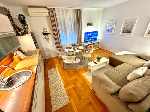 Prince Apartment Zagreb with Terrace