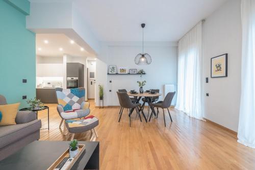 Designer Modern Apartment at Thissio-Acropolis