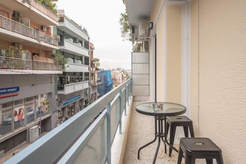 Designer Modern Apartment at Thissio-Acropolis