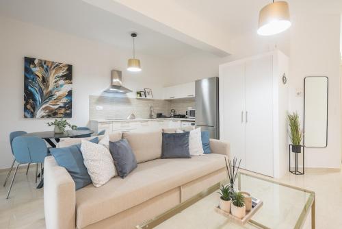 Designer apartment at Thissio-Acropolis