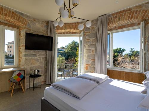 East Coast Deluxe Rooms