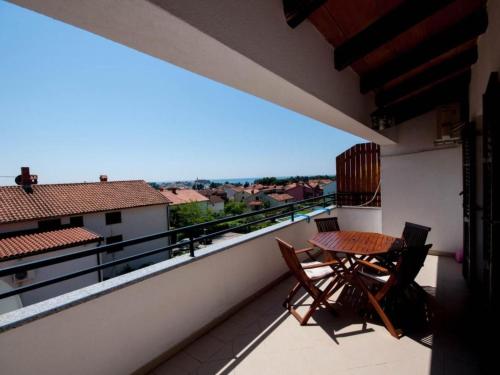 Apartment Wohnung in Novigrad by Interhome