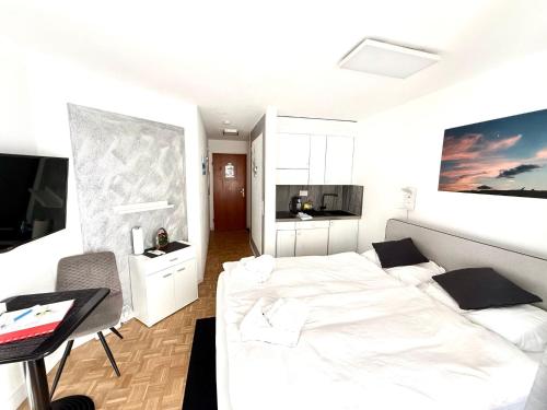 Apartment Studio im Zentrum- Schwimmbad und 400m von Skiliften entfernt by Interhome