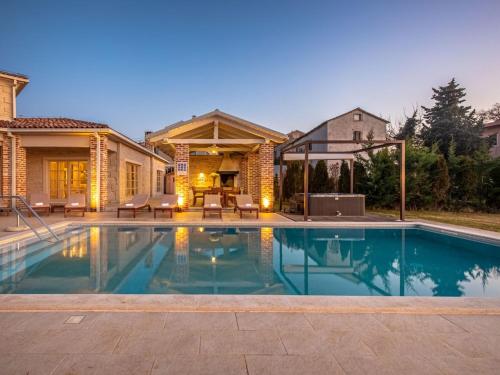 Holiday Home Villa Star mit Whirlpool by Interhome