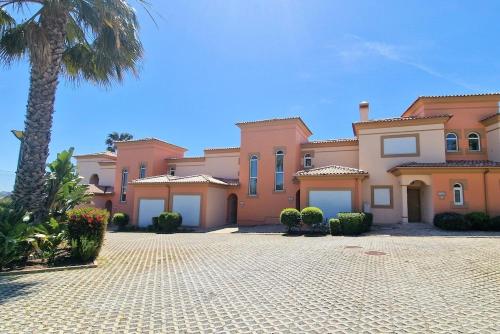 Quinta da Atalaia - Seaview Townhouse with pool