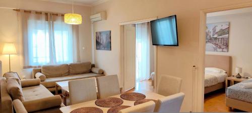 Acropolis museum grand apartment