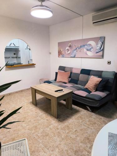 Kalifornia Benidorm Playa Piscina, Terraza Privada y Parking Gratis