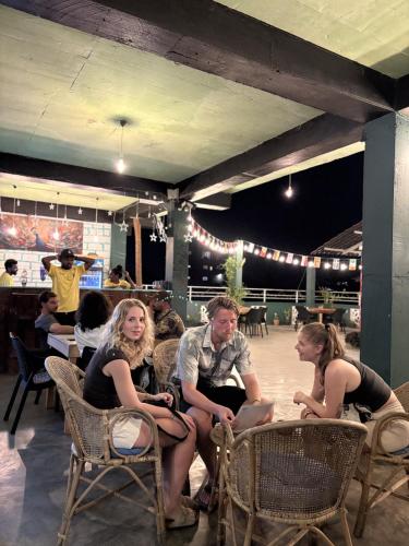 Clients de Beach Break Surf Hostel