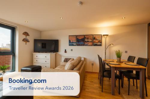 Sidemersey Livings- Convenient and Accessible 1-Bedroom Flat with a View, Central Liverpool photo 19