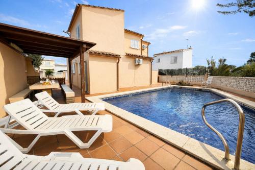 Holiday House Mariela