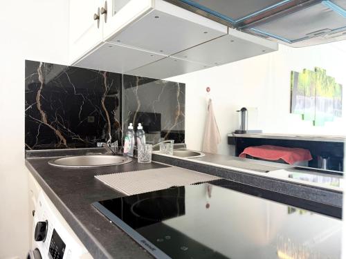 Rivages-Menton Beach Studio