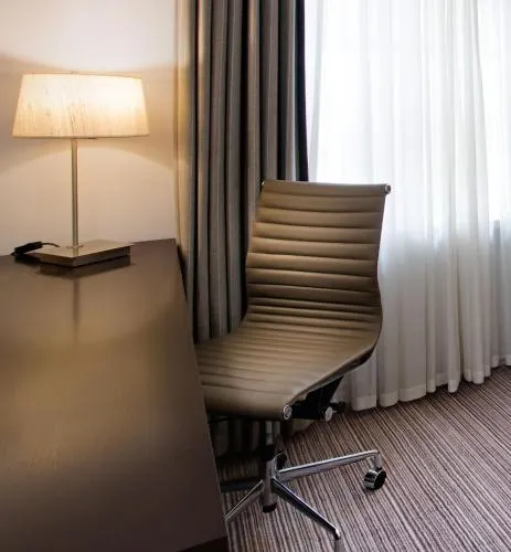 Leonardo Hotel Cardiff photo 9