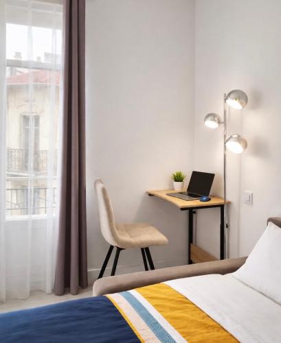 Cannes centre apartment with a balcony