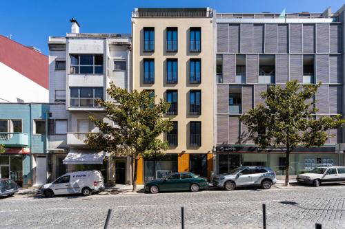 196 Andrade Corvo Collection by Minhos Guest