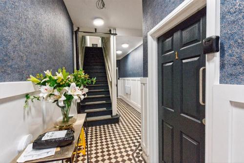 Luxury Apartment in Cardiff Bay, Prime Location! photo 12