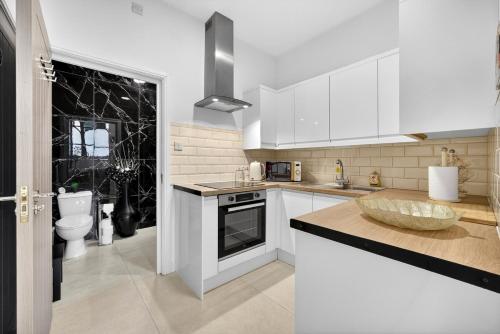 Luxury Apartment in Cardiff Bay, Prime Location! photo 19
