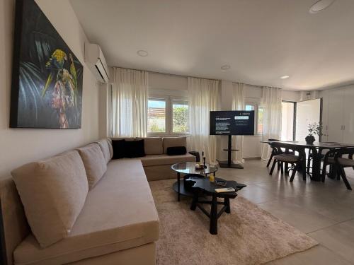 Ammos Whisper Athenian Riviera