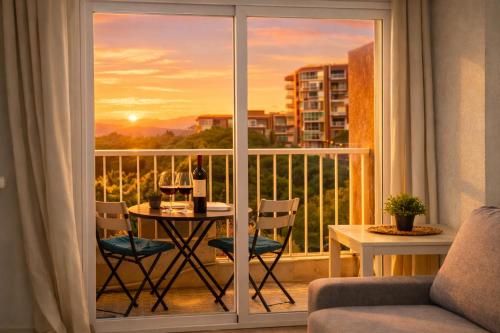 Sunset Sea View - Terraza - Parking Gratis - Cerca de la Playa