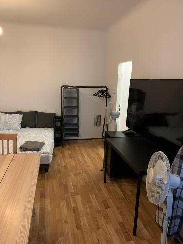 two rooms in walking center 4 plus 1 pax