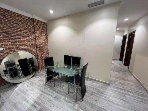 Aqar line tesisinde bir oturma alanı