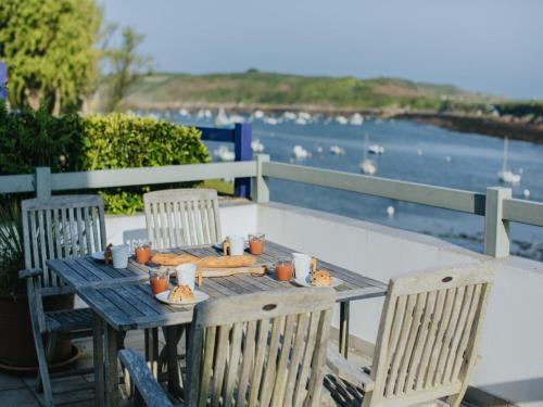 Holiday home with sea view, Le Conquet