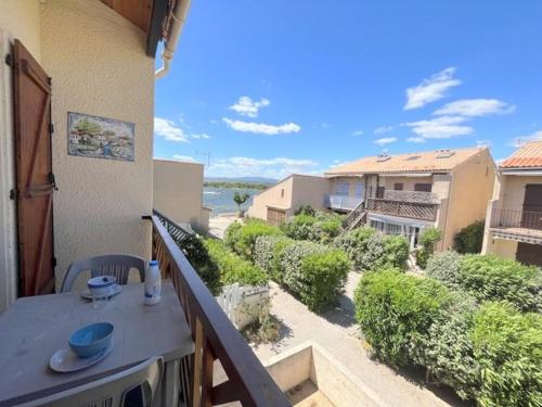 Superbe appart rénové avec clim et balcon à 50m de l'étang - FR-1-529-218