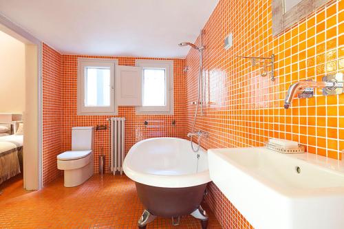 Kúpeľňa v ubytovaní Apartment Barcelona Rentals - Rambla de Catalunya Center