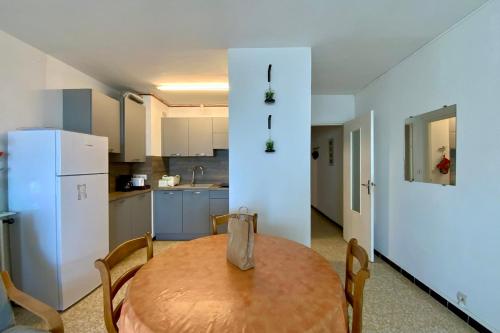 TELLINES - Appartement avec petite vue mer