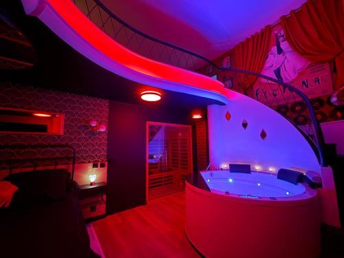 Le 1920- Spa & Sauna privé- Love Room